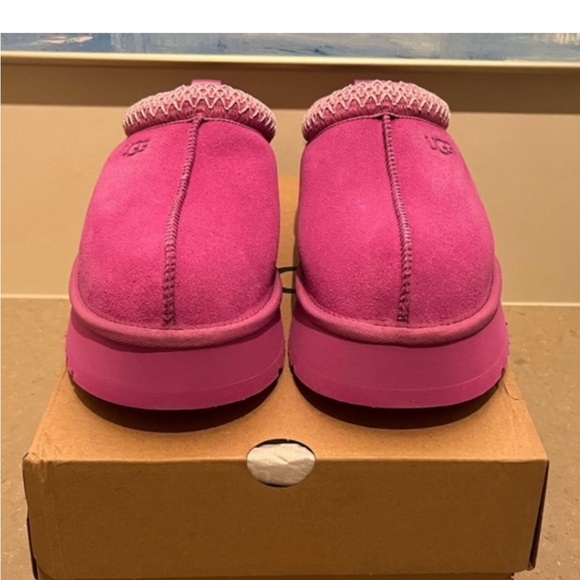 Ugg Tazz sold out color NWB - Picture 3 of 5
